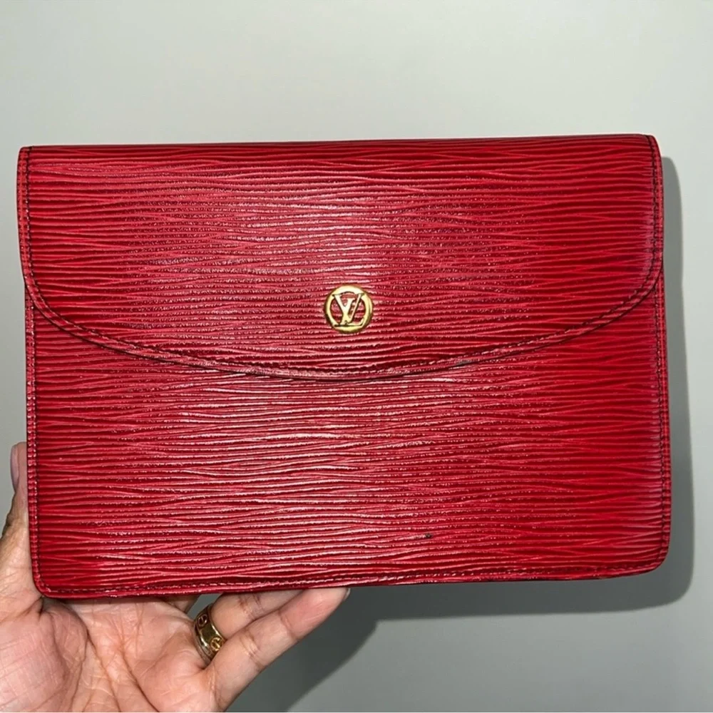 Louis Vuitton Epi Leather Clutch mini bag - Picture 4 of 13